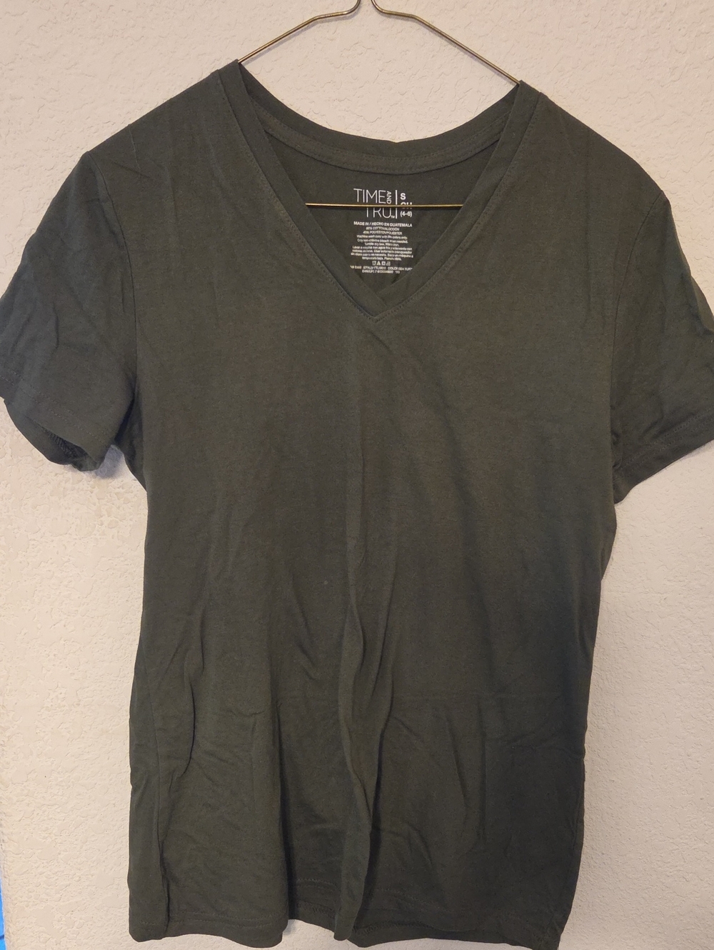 Time and Tru Women's V-Neck Short Sleeve Tee in Olive Green